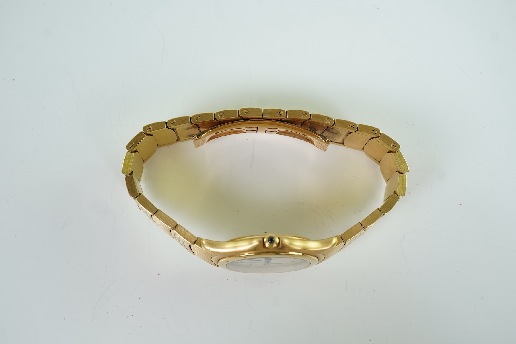 A gentleman's late 20th century 18k gold Cartier Cougar quartz wrist watch